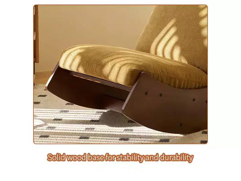 Poltrona a dondolo con accento Glider con struttura in legno e rivestimento in velluto a coste