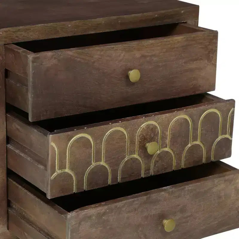Comodino moderno in legno con base in metallo e tre cassetti portaoggetti
