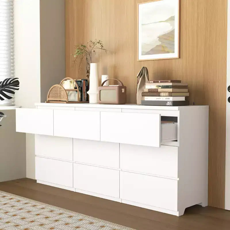 Comò a 9 cassetti senza maniglie, design moderno in legno bianco opaco per camera da letto
